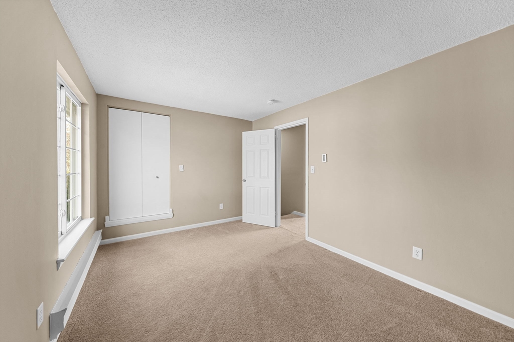 741 Washington St, Easton