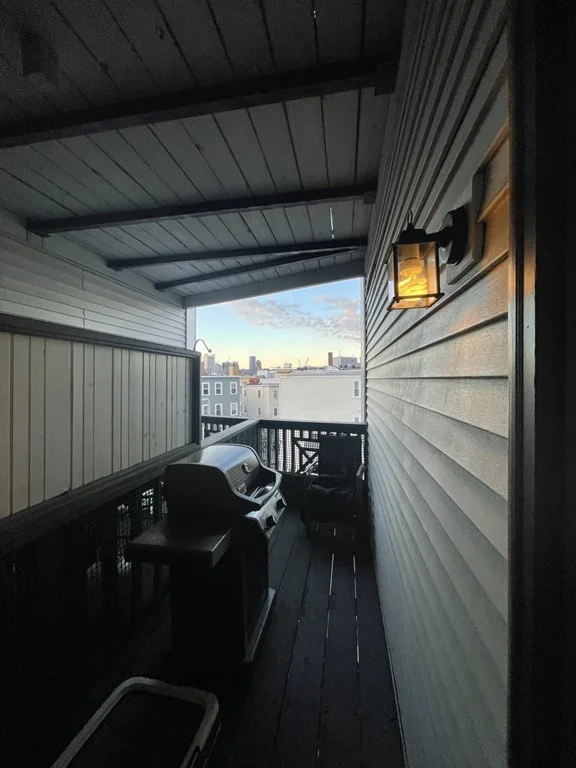 412 E Third St, South Boston