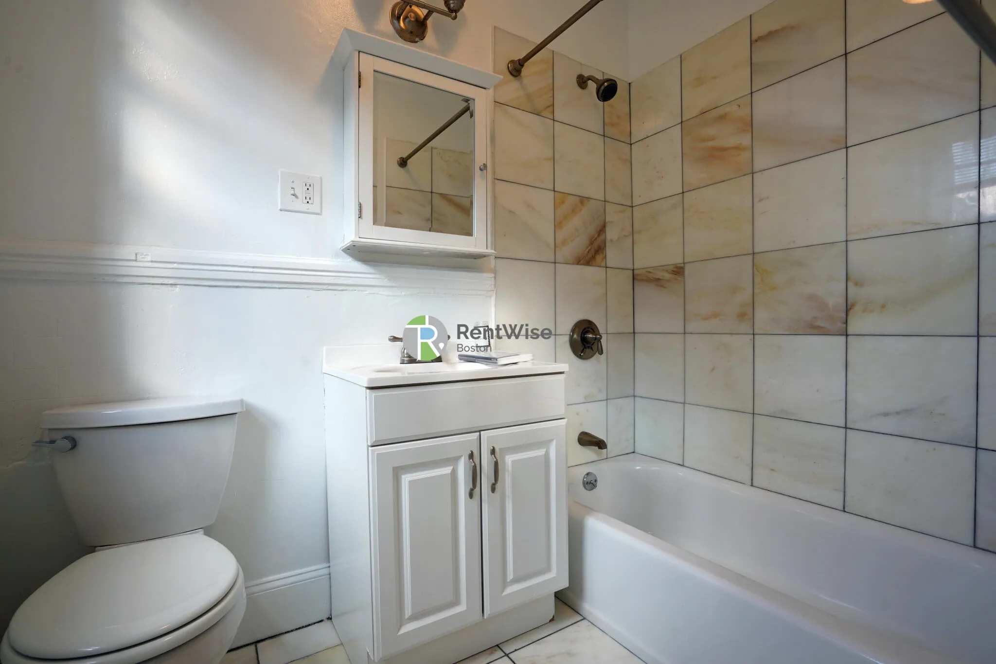 82 Brainerd Rd, Allston