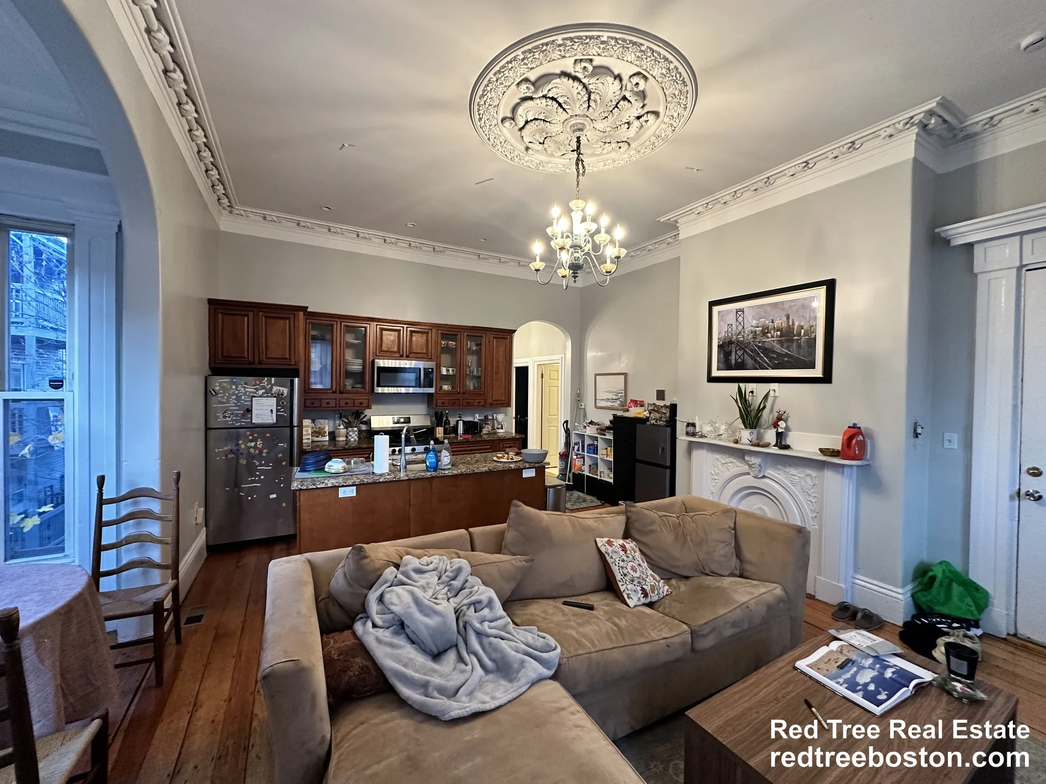 135 Hillside St, Mission Hill