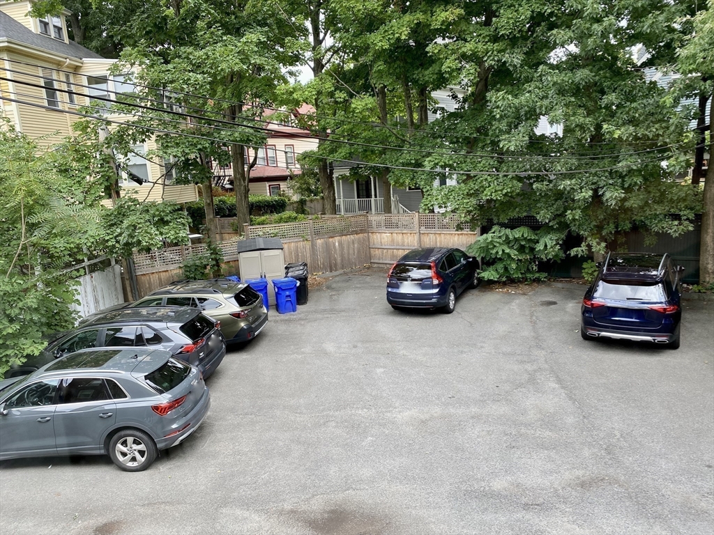 17 Perry St, Brookline Village