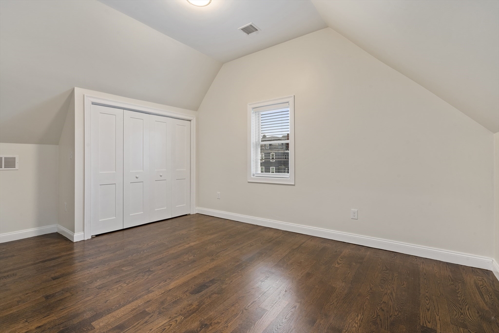 4 Chestnut Pl, Brighton