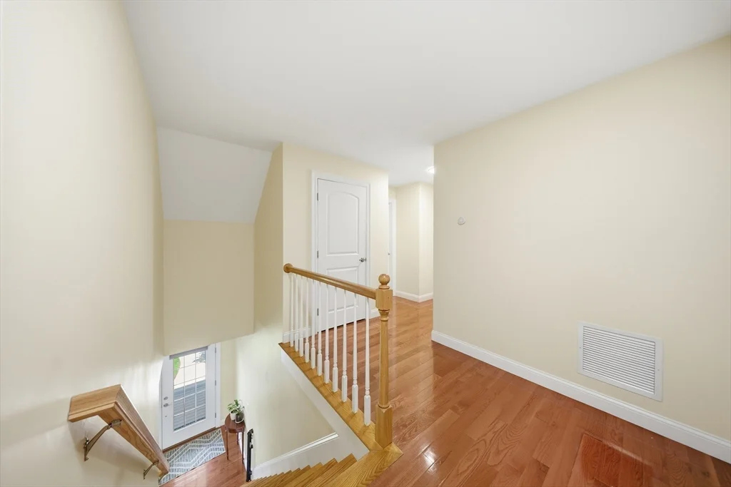 2 Williamsburg Way, Medway