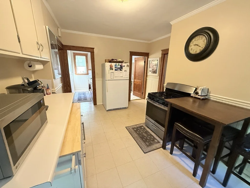 9 Underwood St, West Side