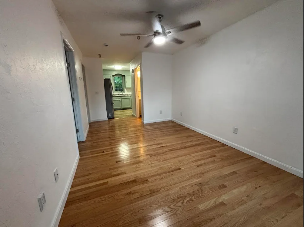 26 High St, Millbury