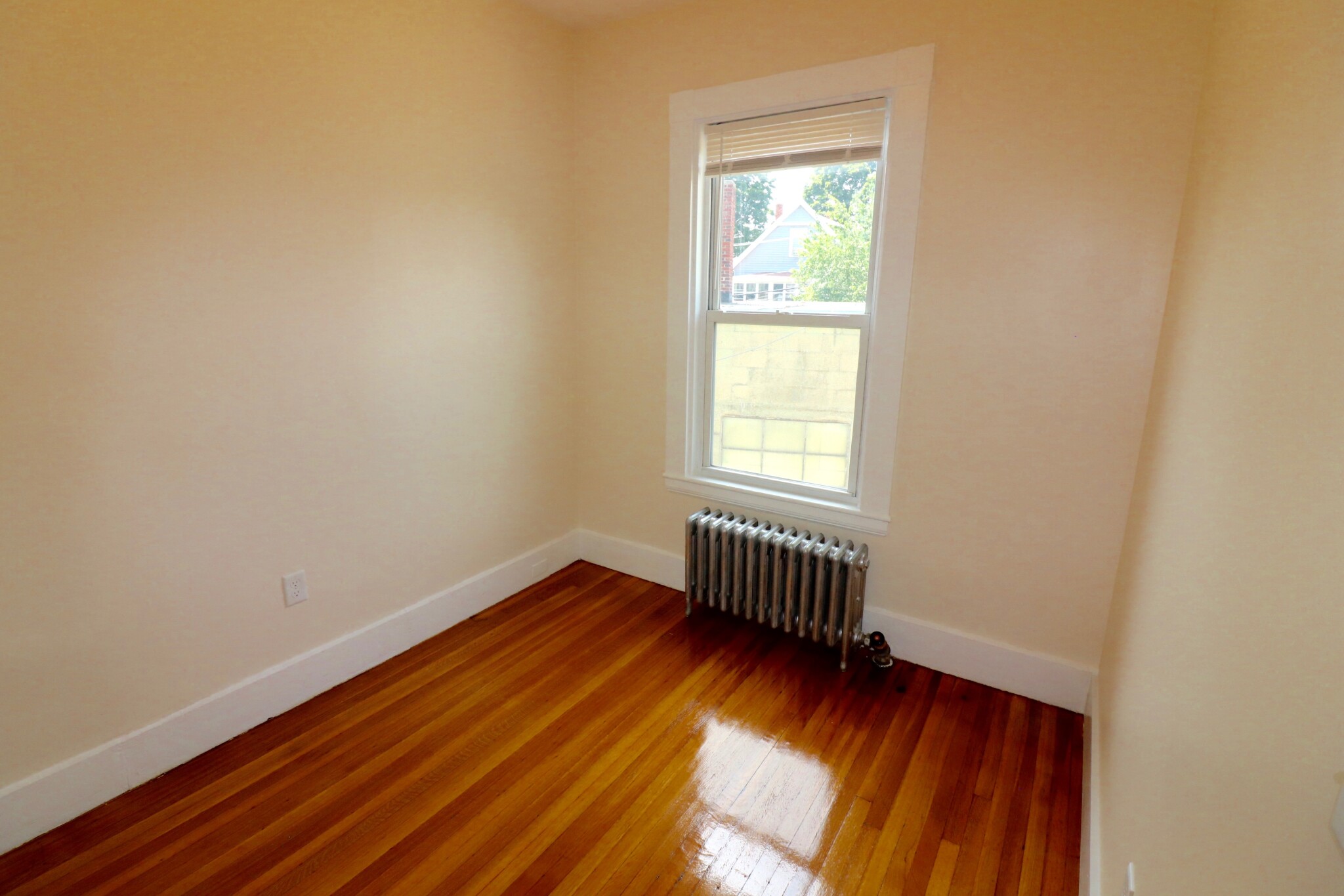 2572 Massachusetts Ave, North Cambridge