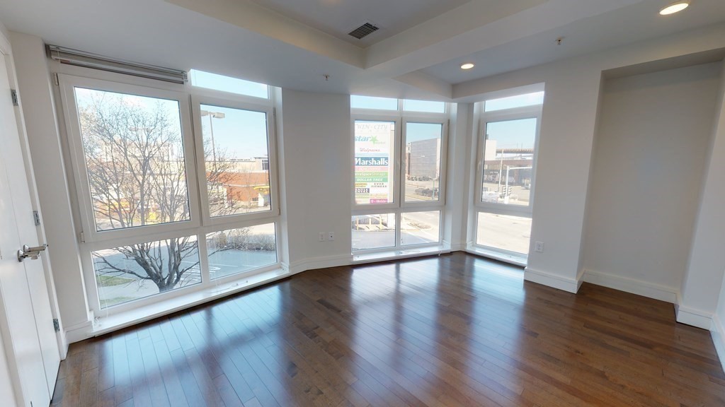 262 Monsignor Obrien Hwy, East Cambridge