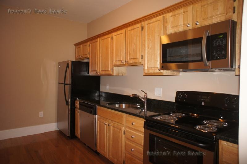 1 bed, 1 bath apartment for rent at 1325 Commonwealth Ave Unit 44, Allston — photo 3 of 4