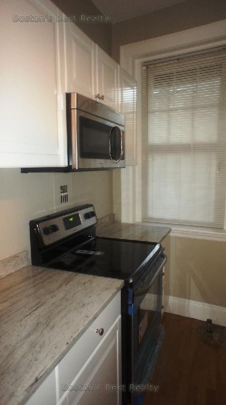 1 bed, 1 bath apartment for rent at 52 Strathmore Rd Unit 6, Brighton — photo 1 of 6