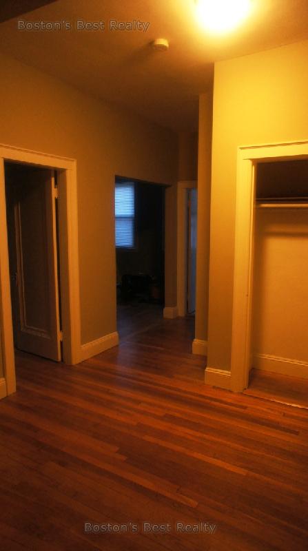 1 bed, 1 bath apartment for rent at 52 Strathmore Rd Unit 6, Brighton — photo 5 of 6