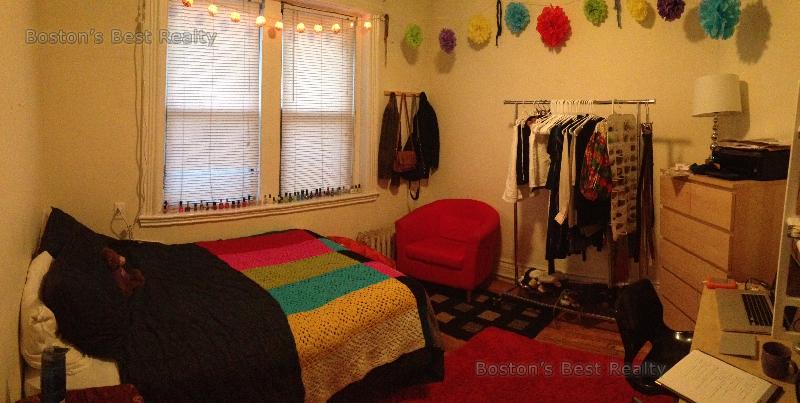 1 split bed, 1 bath apartment for rent at 64 Charlesgate Unit 73, Fenway — photo 2 of 6