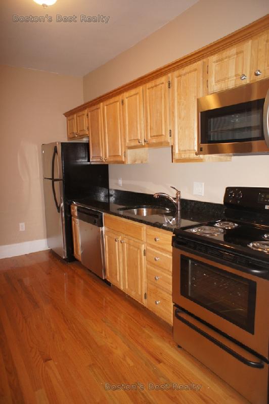 1 bed, 1 bath apartment for rent at 1325 Commonwealth Ave Unit 54, Allston