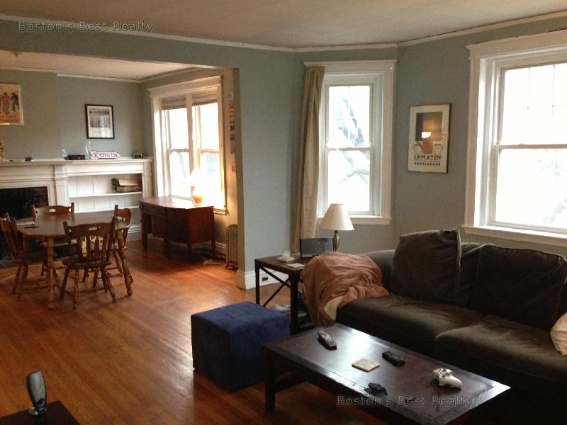 4 bed, 2 bath apartment for rent at 1515 Beacon St Unit 3, Coolidge Corner — photo 4 of 8