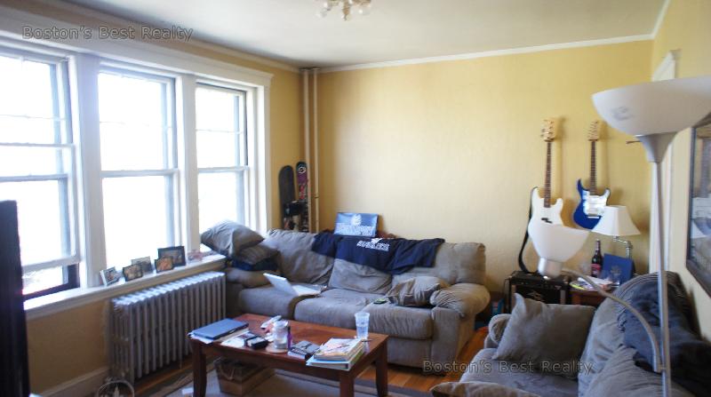 1 bed, 1 bath apartment for rent at 1945 Commonwealth Ave Unit 43, Brighton — photo 2 of 4