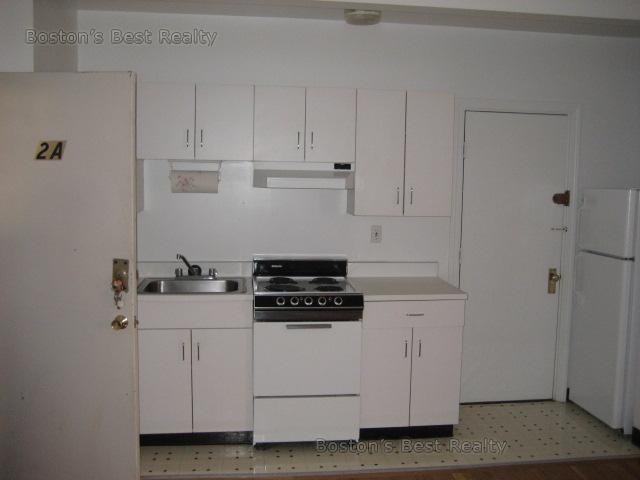 Studio bed, 1 bath apartment for rent at 122 Park St Unit 1A, Coolidge Corner — photo 2 of 3