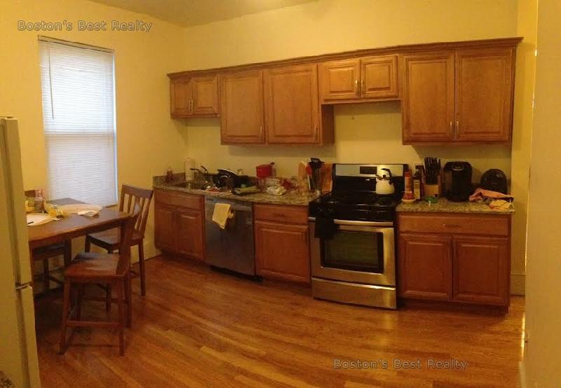 4 bed, 2 bath apartment for rent at 38 Fordham Rd Unit 1, Allston — photo 1 of 3
