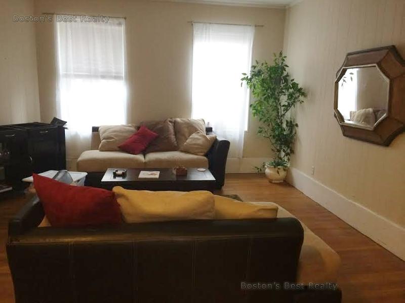 2 bed, 1 bath apartment for rent at 11 Englewood Ave Unit 9, Coolidge Corner — photo 2 of 5