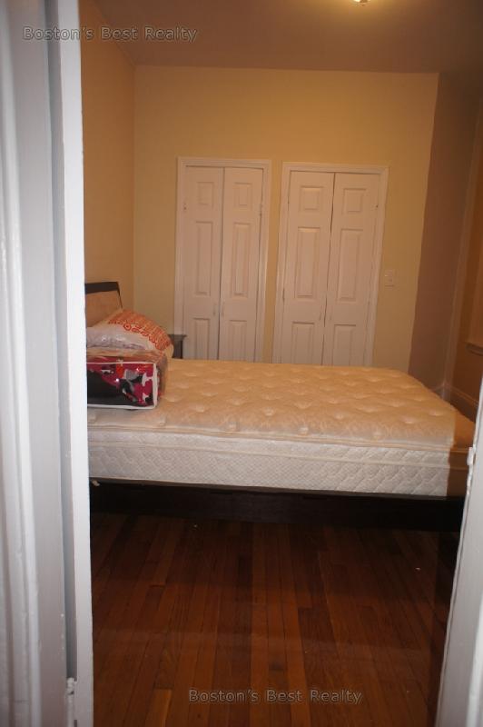 1 bed, 1 bath apartment for rent at 1325 Commonwealth Ave Unit 24, Allston — photo 3 of 7