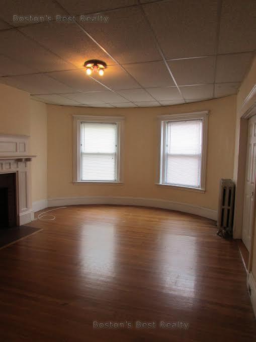 2 bed, 1 bath apartment for rent at 14 Saint Lukes Rd Unit 1, Allston — photo 2 of 5