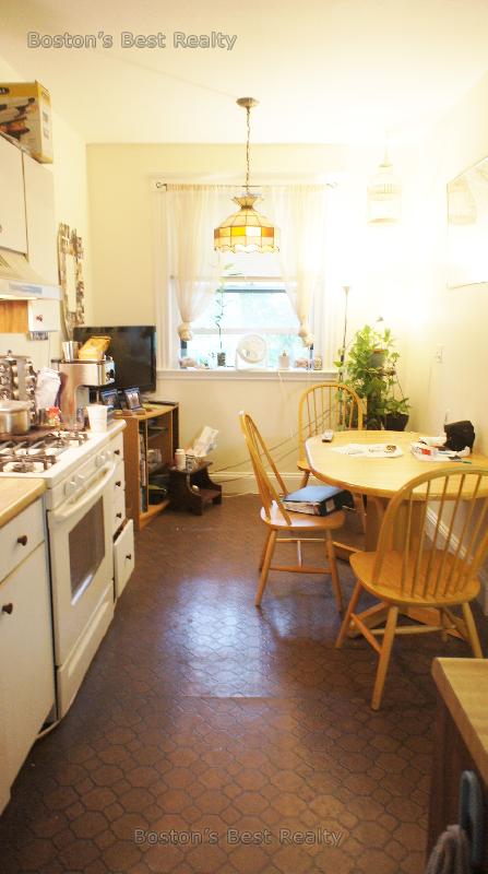 2 bed, 1 bath apartment for rent at 1986 Commonwealth Ave Unit 8, Brighton — photo 3 of 7