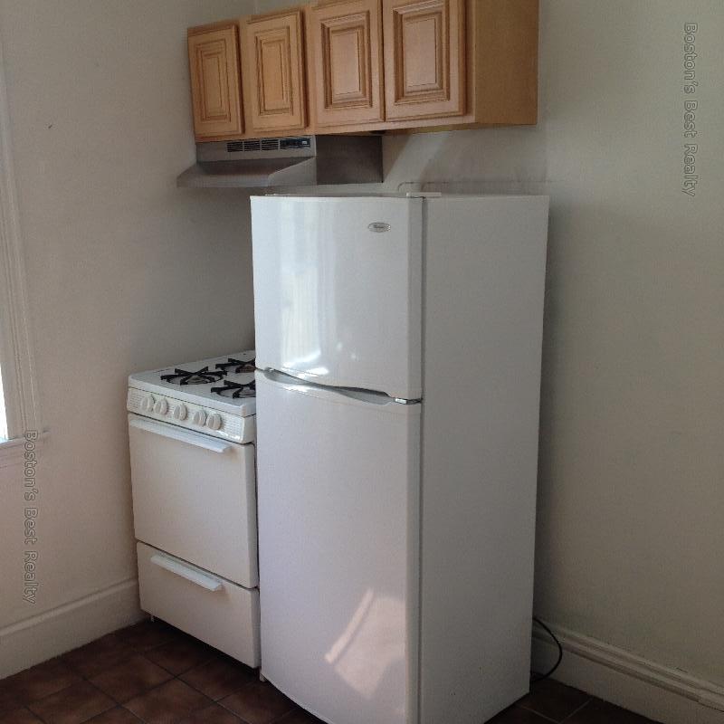 Studio bed, 1 bath apartment for rent at 80 Gordon St Unit 18, Brighton — photo 2 of 4