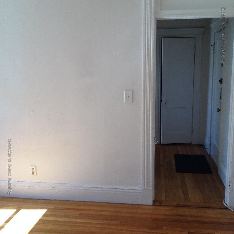 Studio bed, 1 bath apartment for rent at 80 Gordon St Unit 18, Brighton — photo 4 of 4