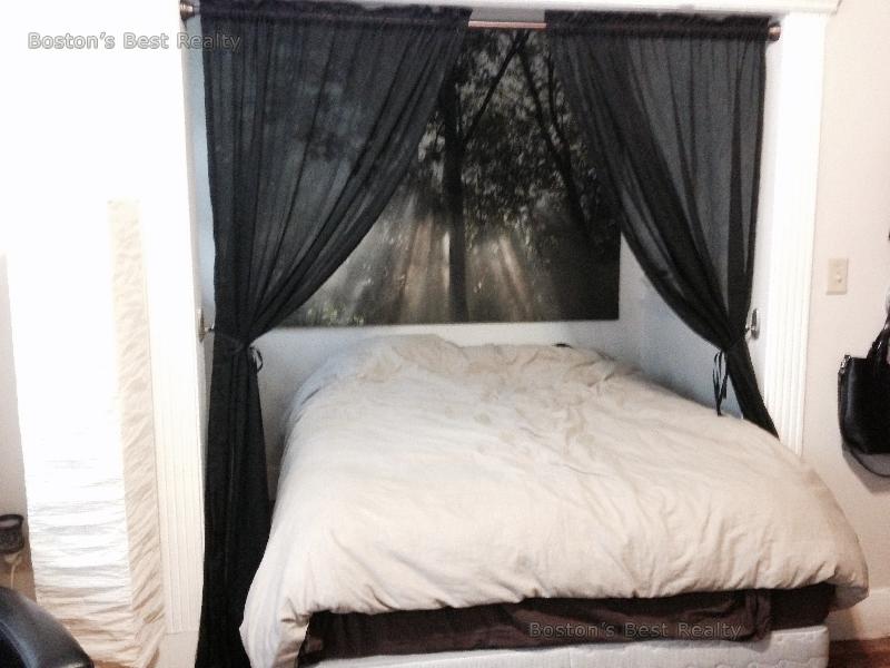 Studio bed, 1 bath apartment for rent at 63 Burbank St Unit 10, Fenway — photo 2 of 5