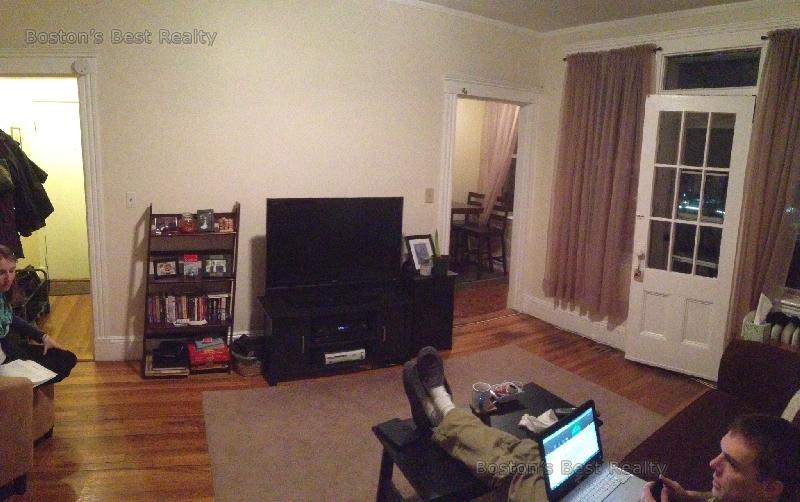 1 bed, 1 bath apartment for rent at 26 Commonwealth Ter Unit 6B, Brighton — photo 2 of 7