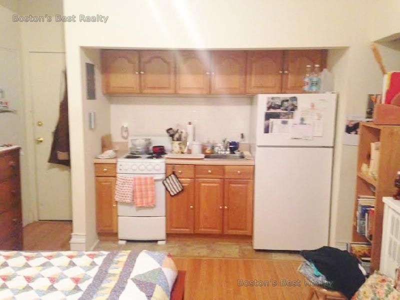 Studio bed, 1 bath apartment for rent at 5 Fuller St Unit 3, Coolidge Corner — photo 2 of 3
