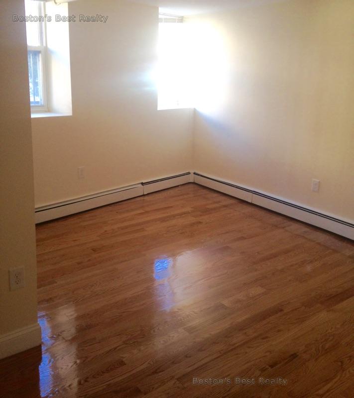 2 bed, 1 bath apartment for rent at 17 Lothian Rd Unit 1A, Brighton — photo 3 of 5