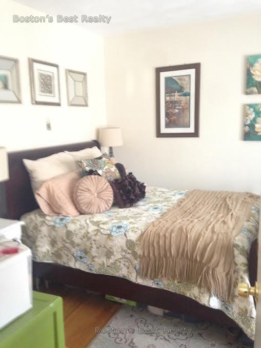 2 bed, 1 bath apartment for rent at 1500 Commonwealth Ave Unit 1, Brighton — photo 2 of 4