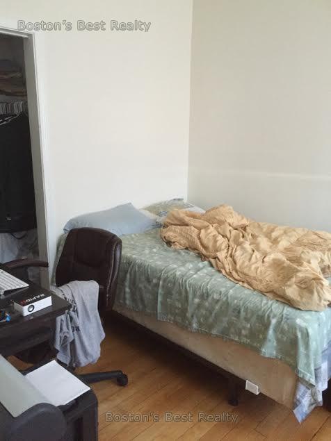1 bed, 1 bath apartment for rent at 211 Harvard Ave Unit 6, Allston — photo 2 of 4