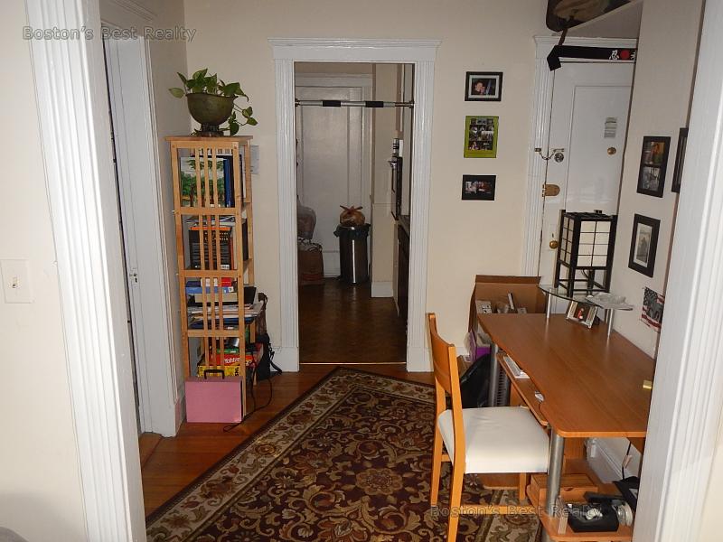 Studio bed, 1 bath apartment for rent at 15 Lothian Rd Unit 204, Brighton — photo 3 of 5