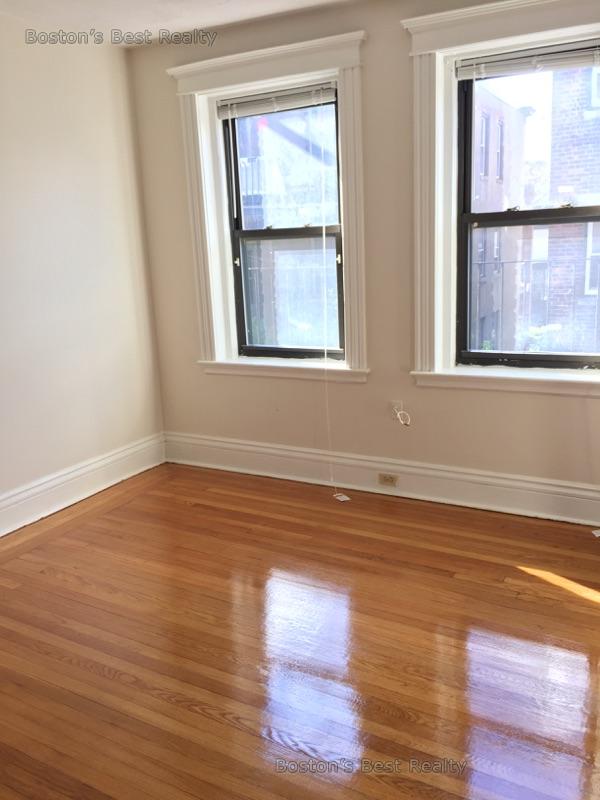 1 bed, 1 bath apartment for rent at 27 Saint Lukes Rd Unit 9, Allston — photo 1 of 4
