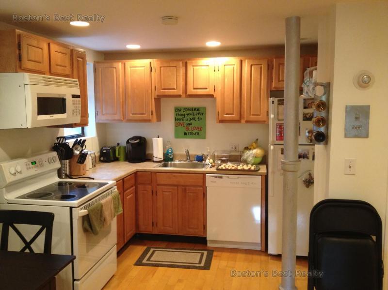1 bed, 1 bath apartment for rent at 57 Longwood Ave Unit 2, Coolidge Corner — photo 1 of 4