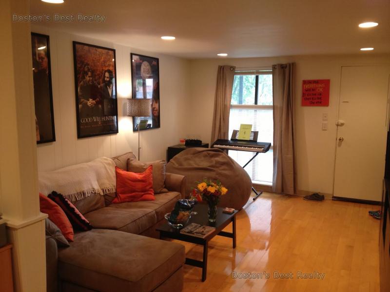 1 bed, 1 bath apartment for rent at 57 Longwood Ave Unit 2, Coolidge Corner — photo 2 of 4