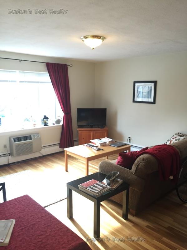 2 bed, 1 bath apartment for rent at 133 Beaconsfield Rd Unit 42, Coolidge Corner — photo 5 of 6