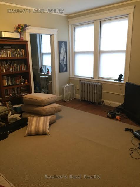 1 bed, 1 bath apartment for rent at 1949 Commonwealth Ave Unit 36, Brighton — photo 3 of 4