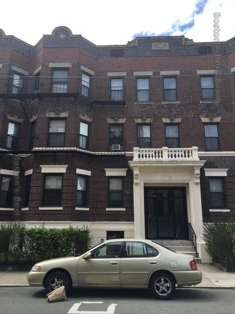 Studio bed, 1 bath apartment for rent at 27 Saint Lukes Rd Unit 11, Allston — photo 5 of 5