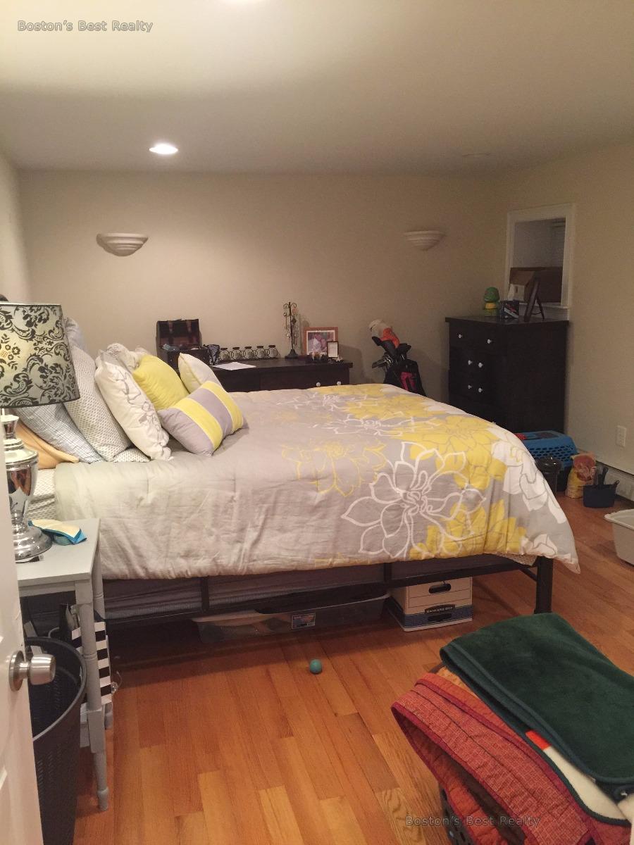 2 bed, 1 bath apartment for rent at 1288 Commonwealth Ave Unit A, Allston — photo 2 of 5