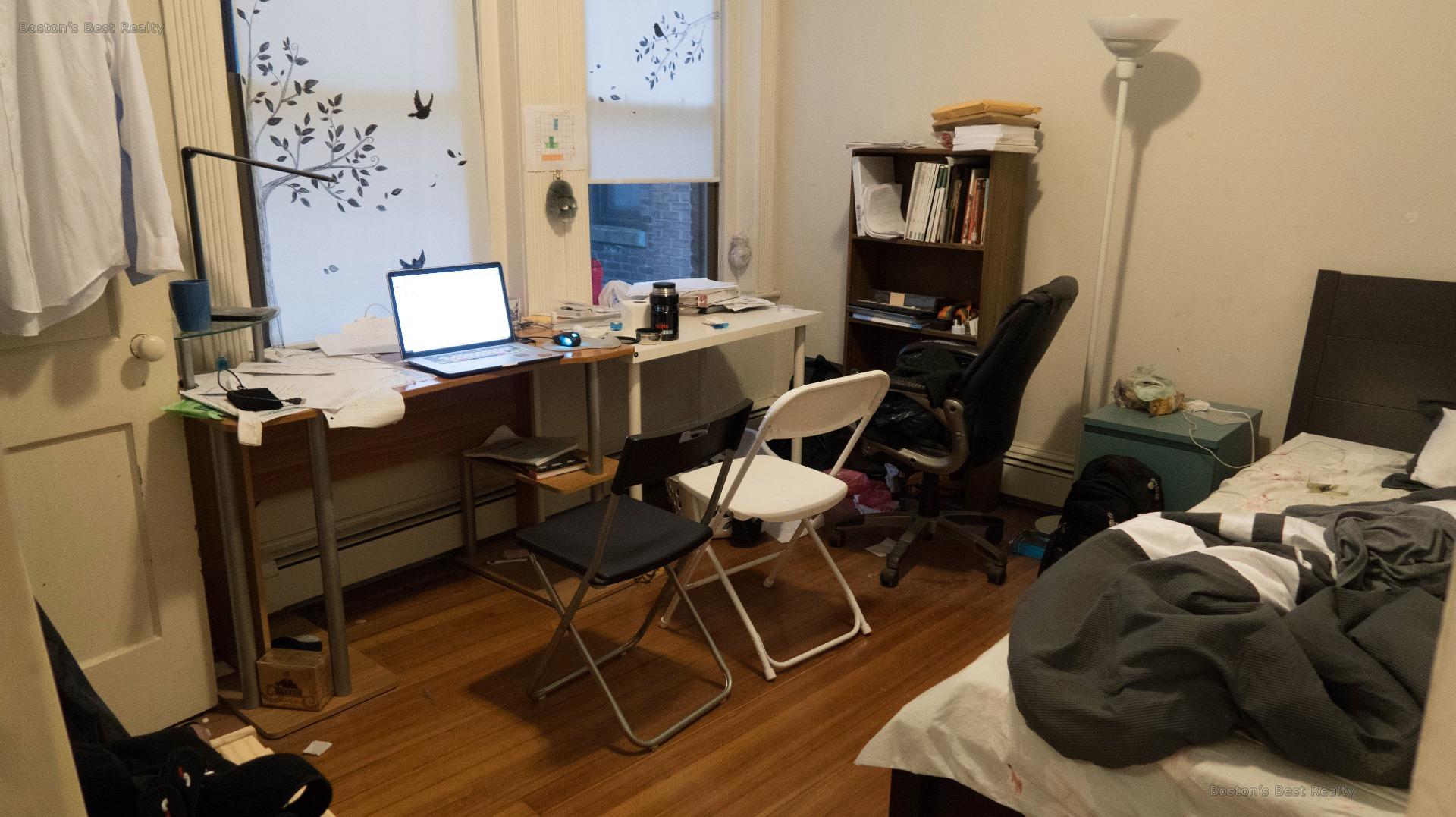 4 bed, 2 bath apartment for rent at 21 Chester St Unit 3, Allston — photo 3 of 4
