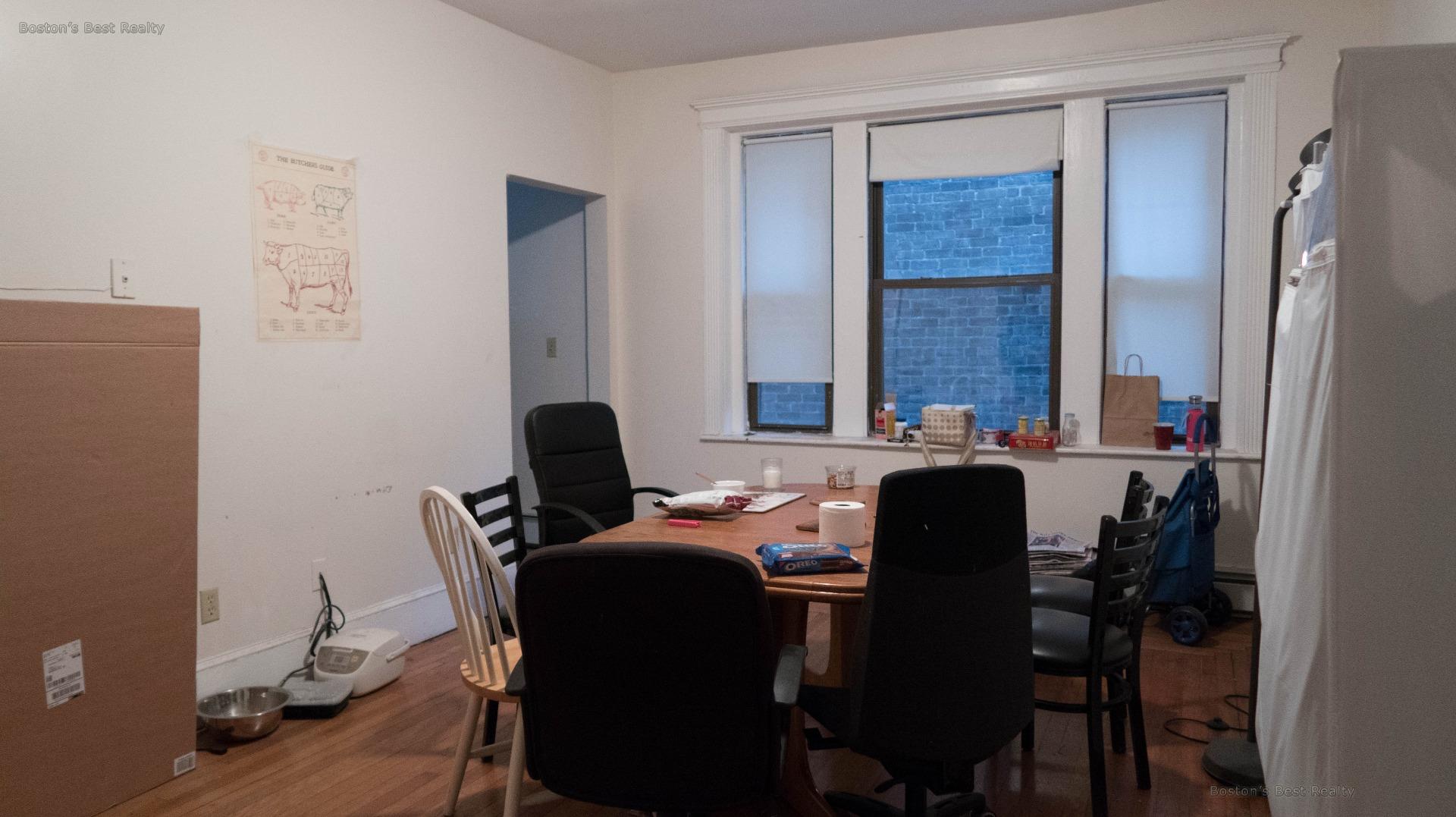 4 bed, 2 bath apartment for rent at 21 Chester St Unit 3, Allston — photo 4 of 4