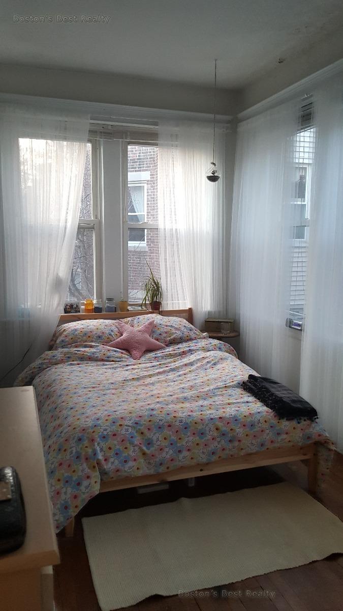 2 bed, 1 bath apartment for rent at 65 Saint Marys St Unit 4, Coolidge Corner — photo 3 of 8