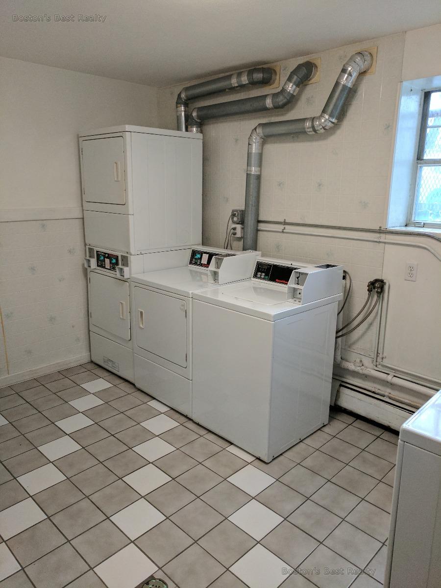 1 bed, 1 bath apartment for rent at 804 Centre St Unit 8, Jamaica Plain — photo 6 of 8