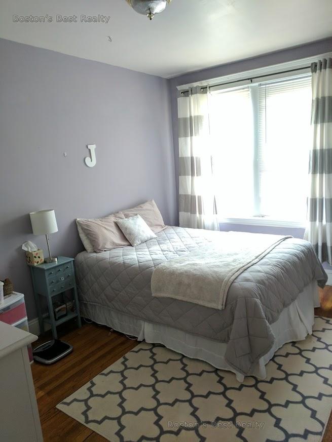 3 bed, 1 bath apartment for rent at 35 Orkney Rd Unit 5, Brighton — photo 2 of 8