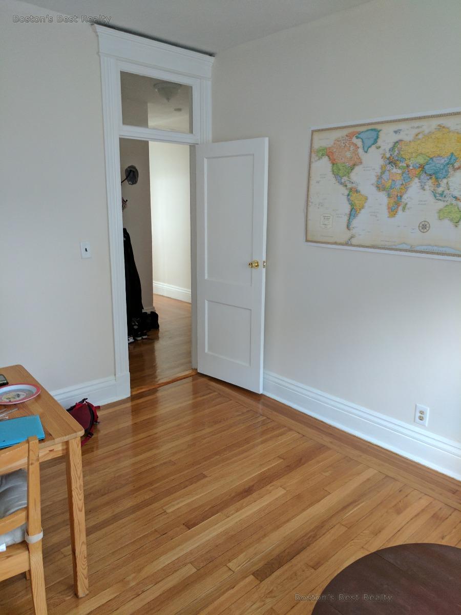 1 split bed, 1 bath apartment for rent at 27 Saint Lukes Rd Unit 15, Allston — photo 6 of 7