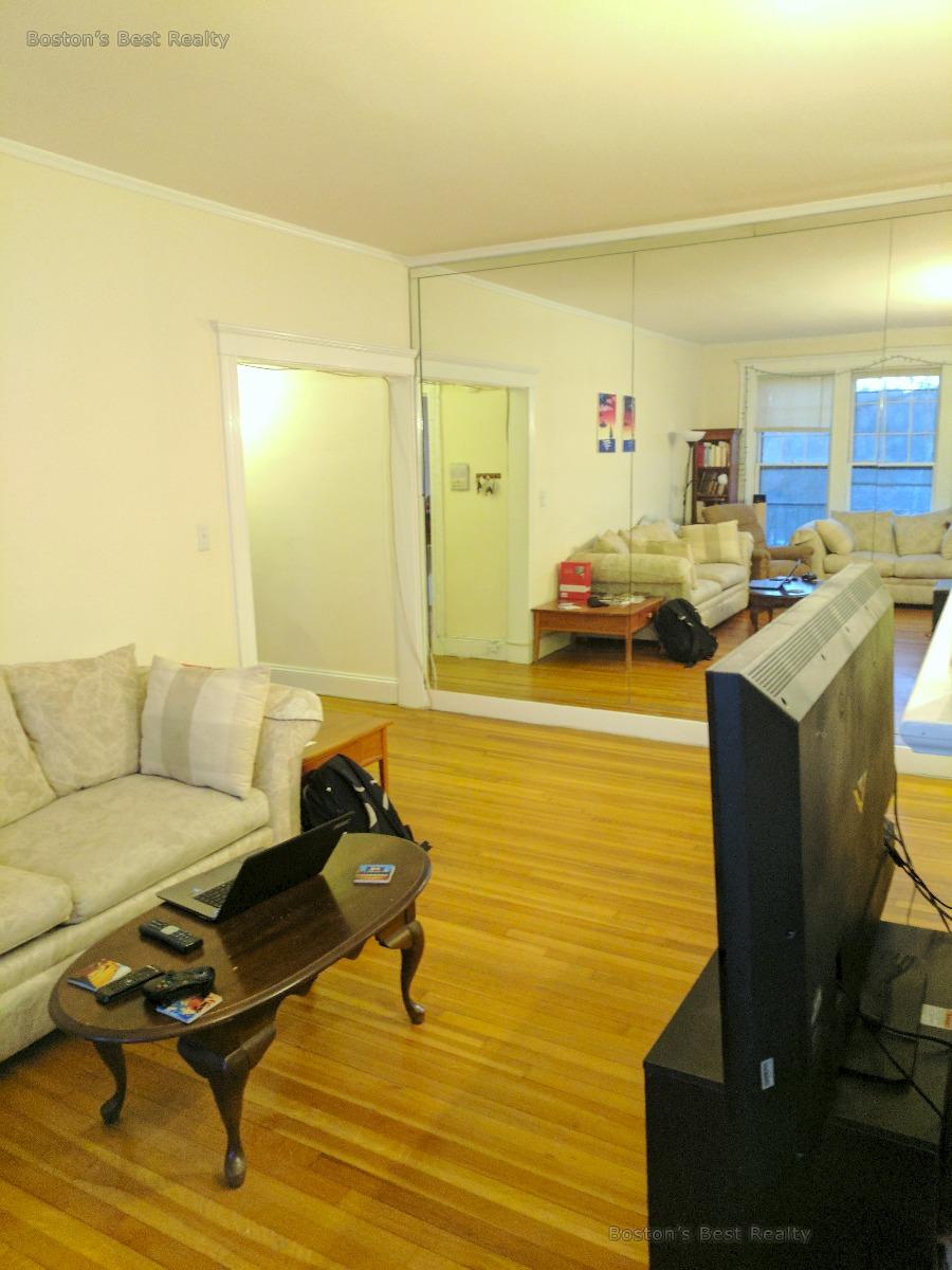 2 bed, 1 bath apartment for rent at 1986 Commonwealth Ave Unit 8, Brighton — photo 6 of 7