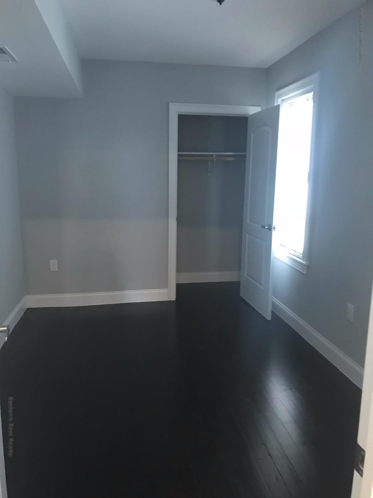 4 bed, 2 bath apartment for rent at 43 Saint Paul St Unit 1, Coolidge Corner — photo 5 of 10