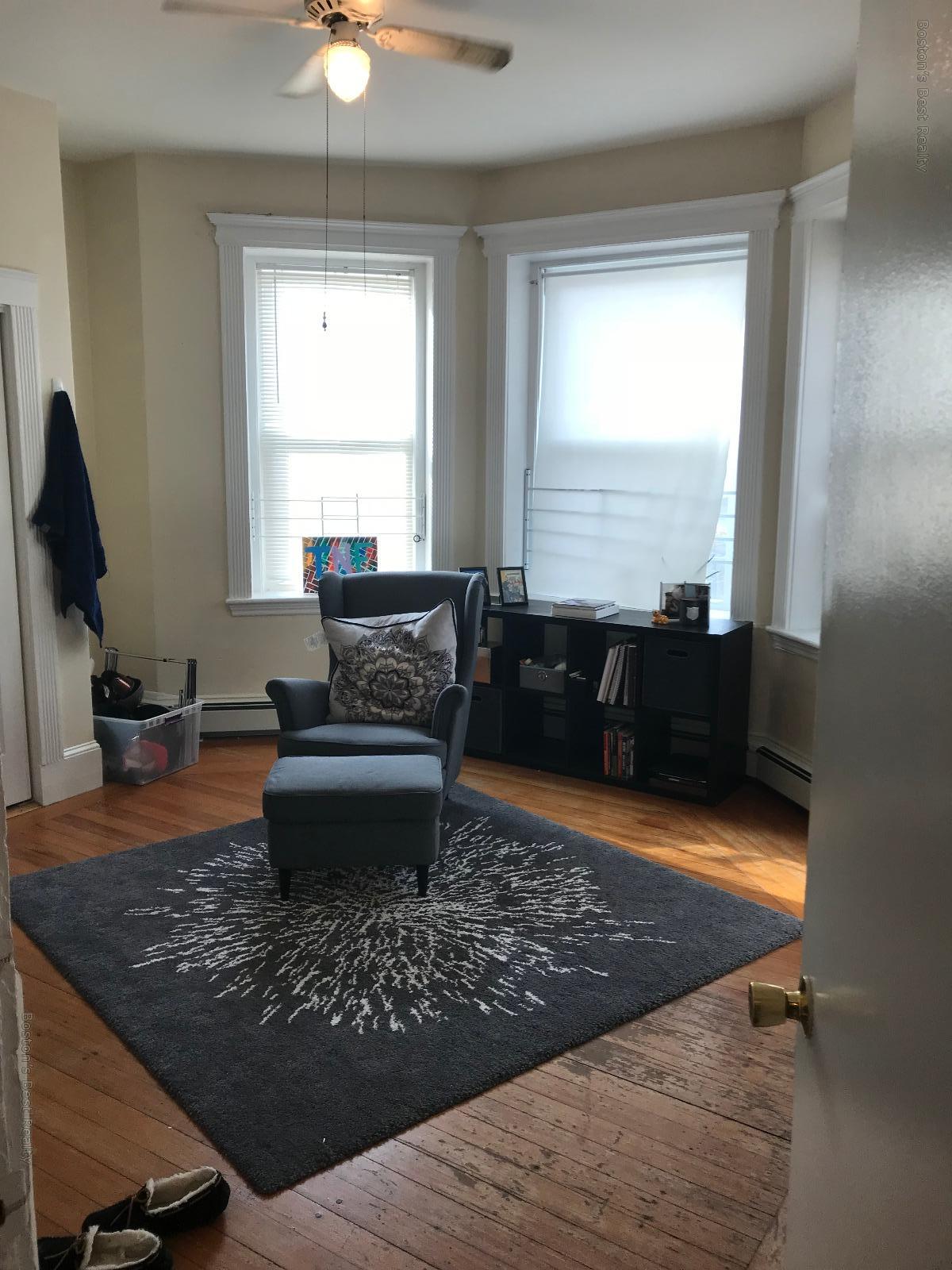 3 bed, 2 bath apartment for rent at 21 Chester St Unit 1, Allston — photo 4 of 9