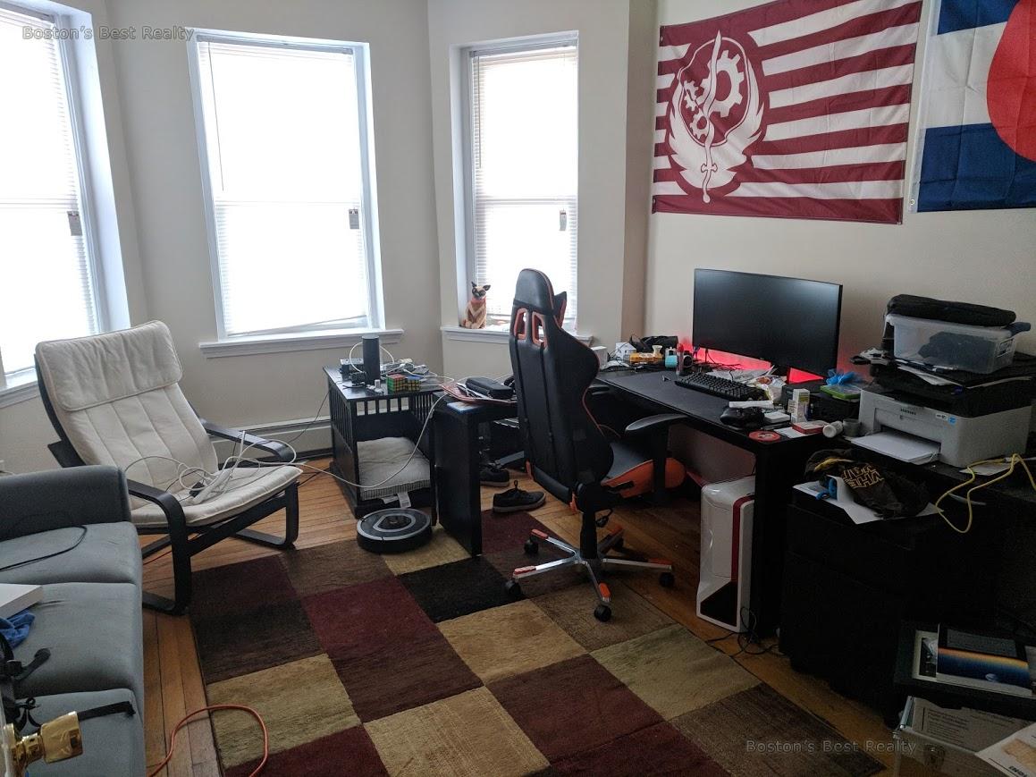 1 split bed, 1 bath apartment for rent at 19 Chester St Unit 7, Allston — photo 2 of 4